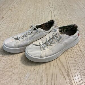 Women’s Hey Dude Karina Tropical Loafer Shoes (Coconut White)